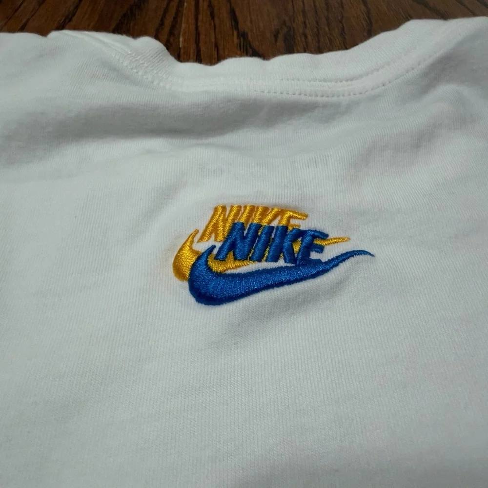 Nike Sportswear Club Essentials Logo T-Shirt DJ1568-100 White Men’s M